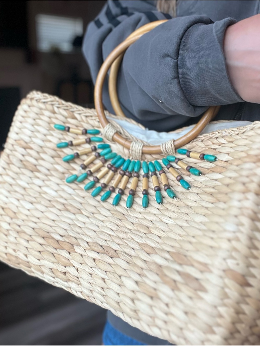 Source Unknown Natural Straw Tote with Turquoise Beads and Wooden Handles - Picture 7 of 9